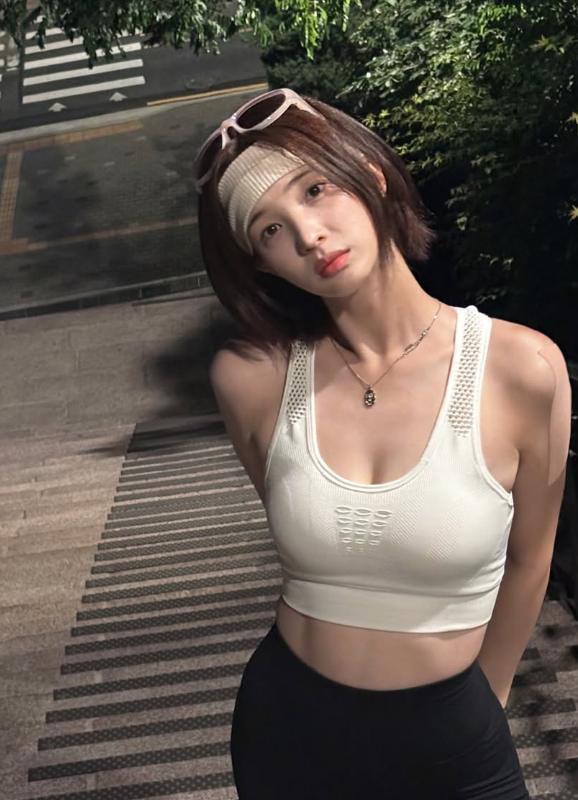 /사진=율희 SNS