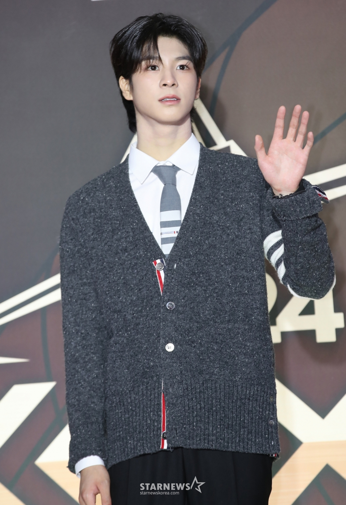 (인천=뉴스1) 권현진 기자 = 가수 정동원(JD1)이 2024년 11월 16일 오후 인천의 한 공연장에서 열린 '제1회 코리아 그랜드 뮤직 어워즈(2024 KGMA)' 레드카펫 행사에 참석해 포즈를 취하고 있다. 2024.11.16/뉴스1 Copyright © 뉴스1. All rights reserved. 무단 전재 및 재배포, AI학습 이용 금지. /사진=(인천=뉴스1) 권현진 기자