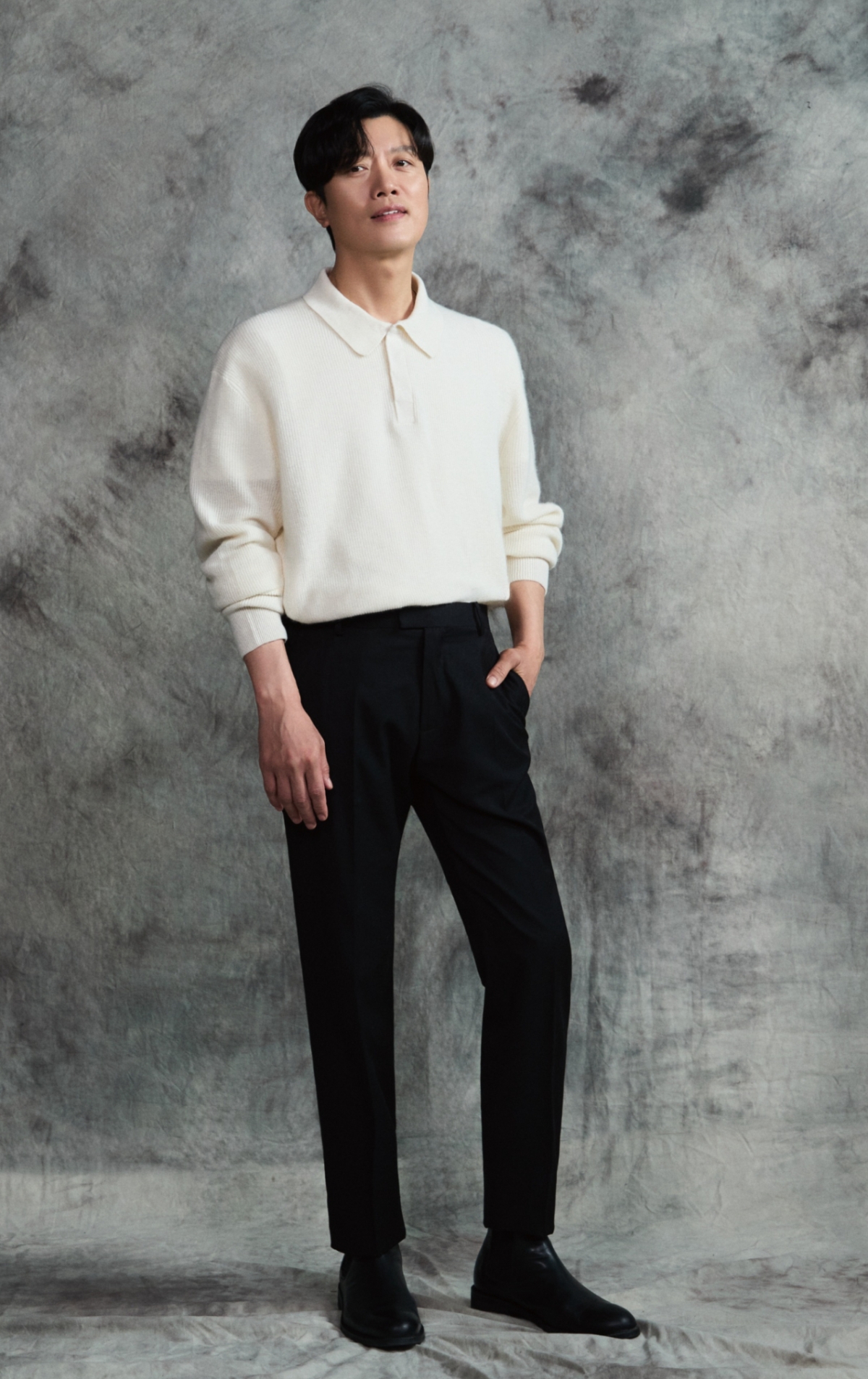 영화 '어쩔수가 없다'(감독 박찬욱)의 배우 박희순이 25일 진행된 라운드 인터뷰를 위해 포즈를 취하고 있다. /사진제공=매니지먼트시선 2025.09.25 /사진=이동훈 photoguy@