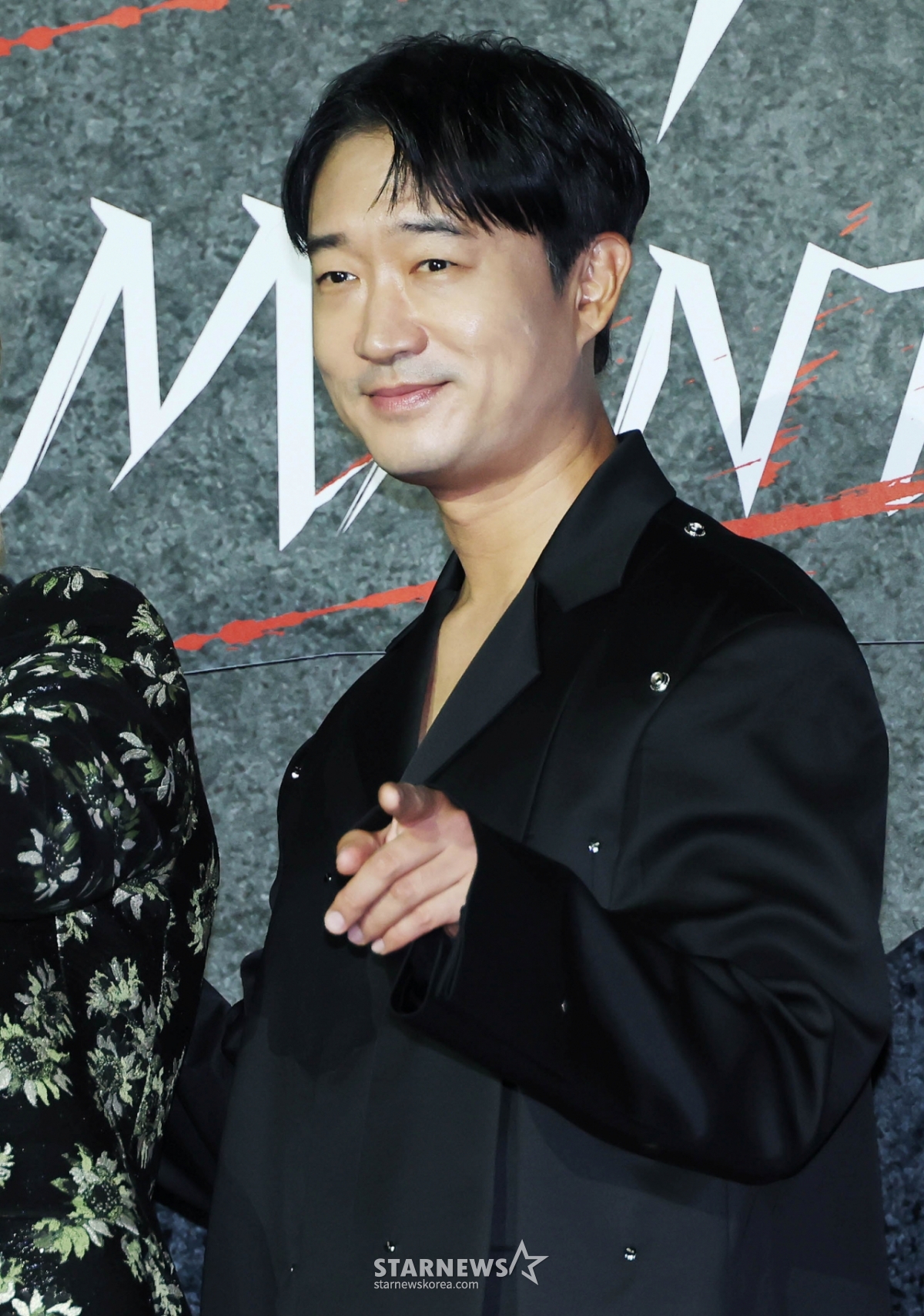 배우 조우진이 25일 오후 서울 광진구 롯데시네마 건대입구점에서 진행된 영화 '사마귀'(감독 이태성) 제작발표회에 참석해 포즈를 취하고 있다. 모든 룰이 무너진 살인청부업계에 긴 휴가 후 컴백한 A급 킬러 '사마귀'와 그의 훈련생 동기이자 라이벌 '재이' 그리고 은퇴한 레전드 킬러 '독고'가 1인자 자리를 놓고 벌이는 대결을 그린 액션 영화 '사마귀'는 오는 26일 공개된다. /2025.09.25 /사진=이동훈 photoguy@