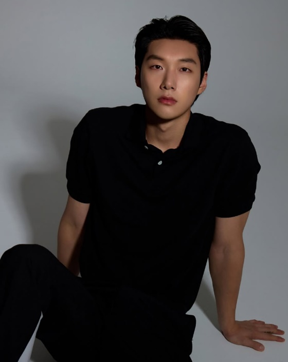 /Фото = Чхве Тэ Ун в Instagram