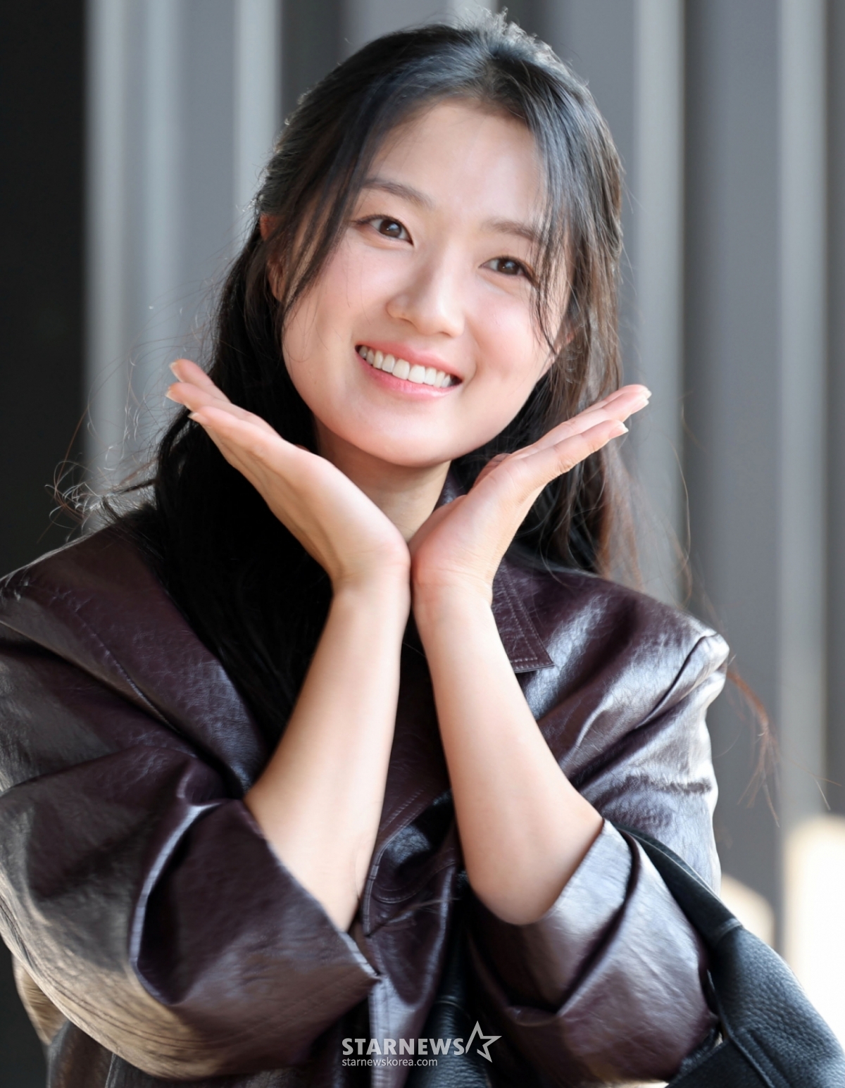 Actress Kim Hye-yoon is departing through Gimpo International Airport on the morning of the 29th for a schedule in Japan.  2025.05.29 / Photo = Sungkyun tjdrbs23@