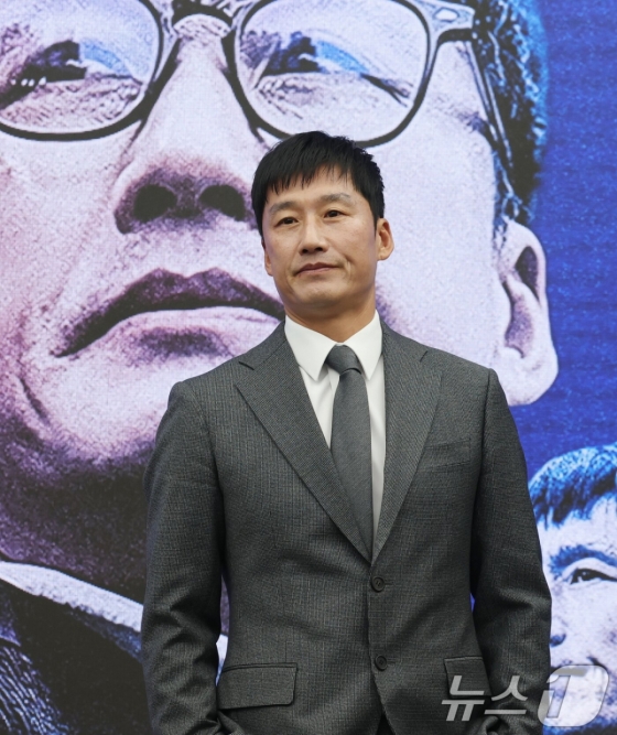 Directed by Lee Jung-hyo. /Photo = News 1