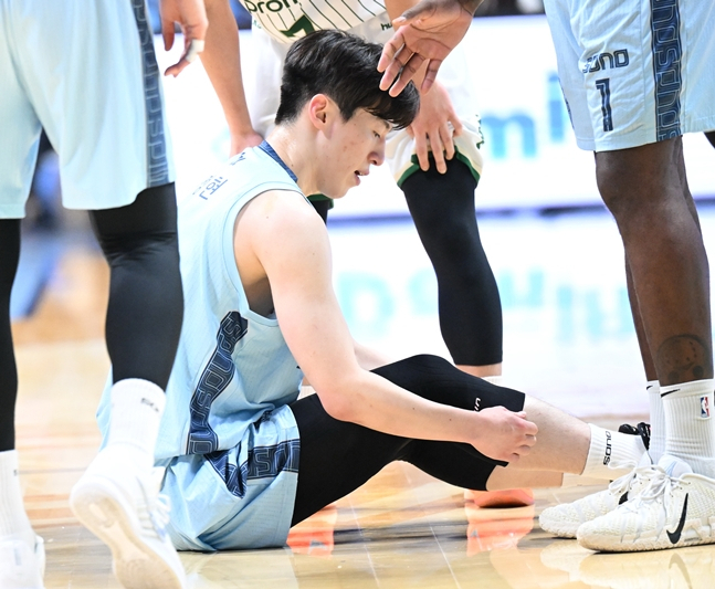 Lee Jung-hyun, who collapsed during the Wonju DB match on December 27 last year. /Photo = KBL