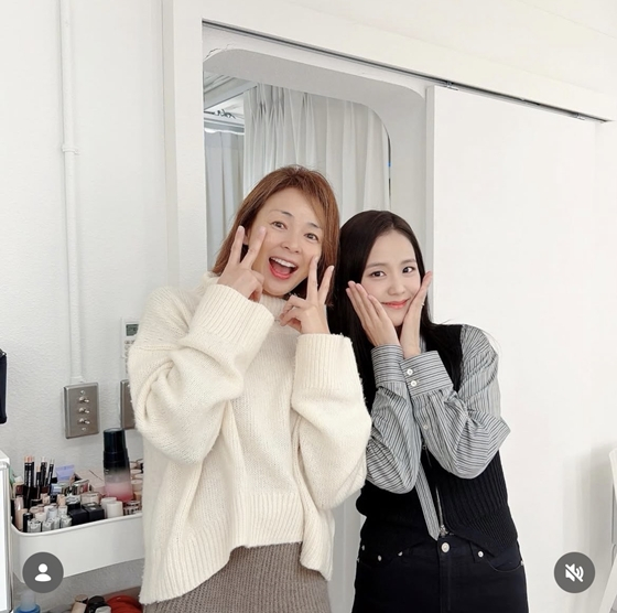 =照片=矢野志保的照片墙。