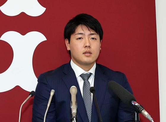 Okamoto who is announcing his entry into the Major League. /Photo = Yomiuri Giants official SNS
