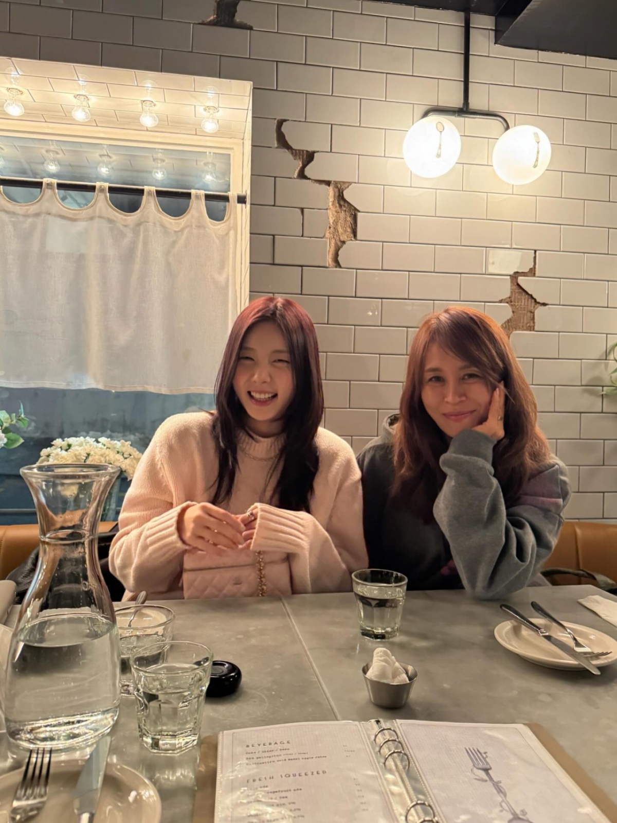 /Photo = Min Kyung-ah SNS