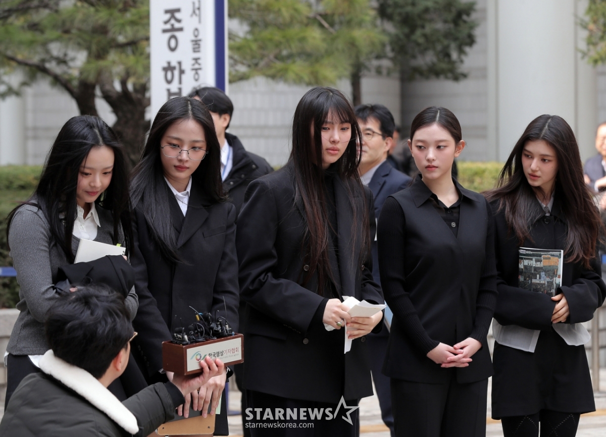The first interrogation date of "prohibited injunction such as preservation of agency status and signing advertising contracts" filed by Audor against members of NJZ was held at the Central District Court in Seocho-gu, Seoul, on the morning of the 7th. 2025.03.07 / Photo =Kim Chang-hyun chmt@