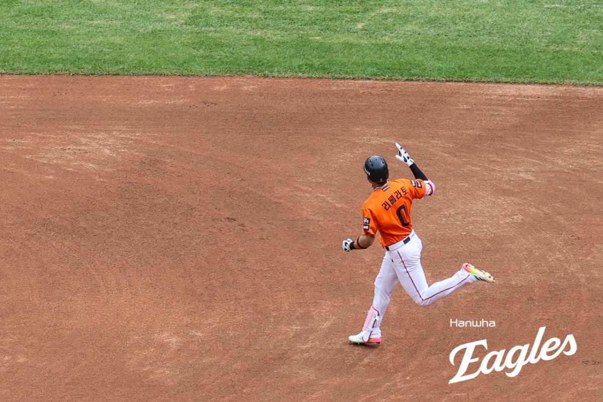 Luis Liberato in his time playing for the Hanwha Eagles./Photo = Courtesy of the Hanwha Eagles