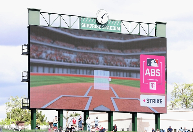 在去年3月举行的示范比赛中,通过ABS系统重新看到了投球。 =法新社BBNews=新闻1。