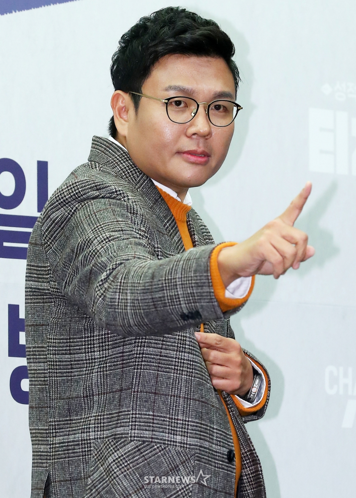 Jeong Seung-je Math Instructor / Photograph = Kim Chang-hyun