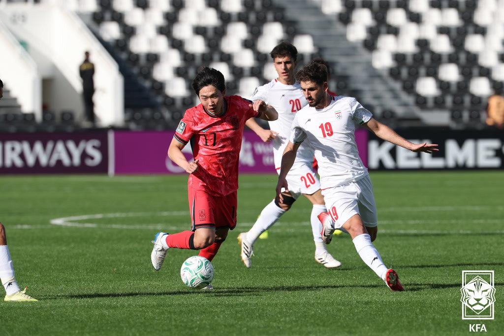 图为，7日（韩国时间）在沙特阿拉伯利雅得举行的韩国和伊朗的2025 AFC U-23亚洲杯小组赛C组第1场比赛。 =图为，韩国足球协会提供。