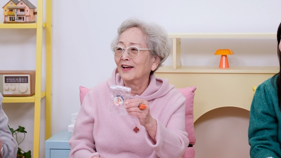 =金英玉。