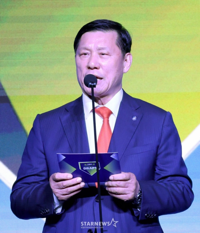 KBO President Koo Hu-yeon. /Photo = Courtesy of KBO