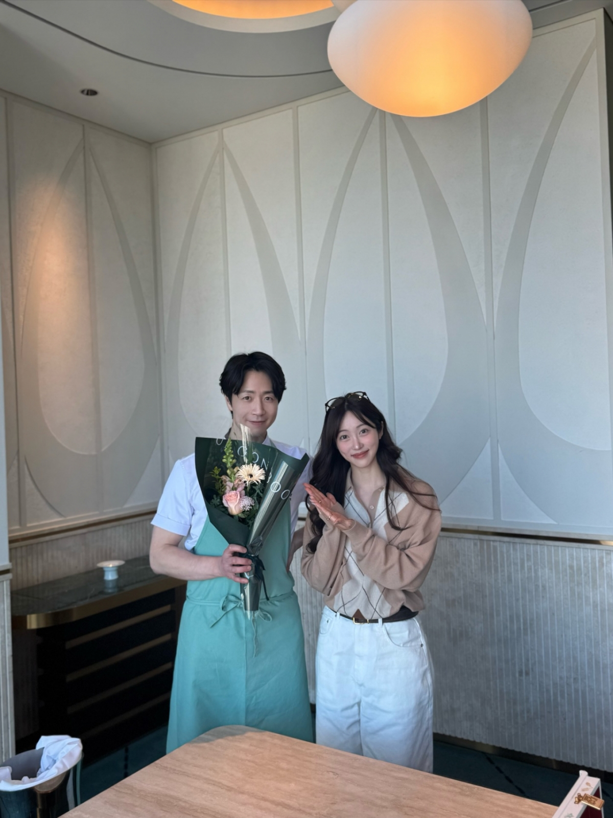 从左到右是孙钟元 李可可