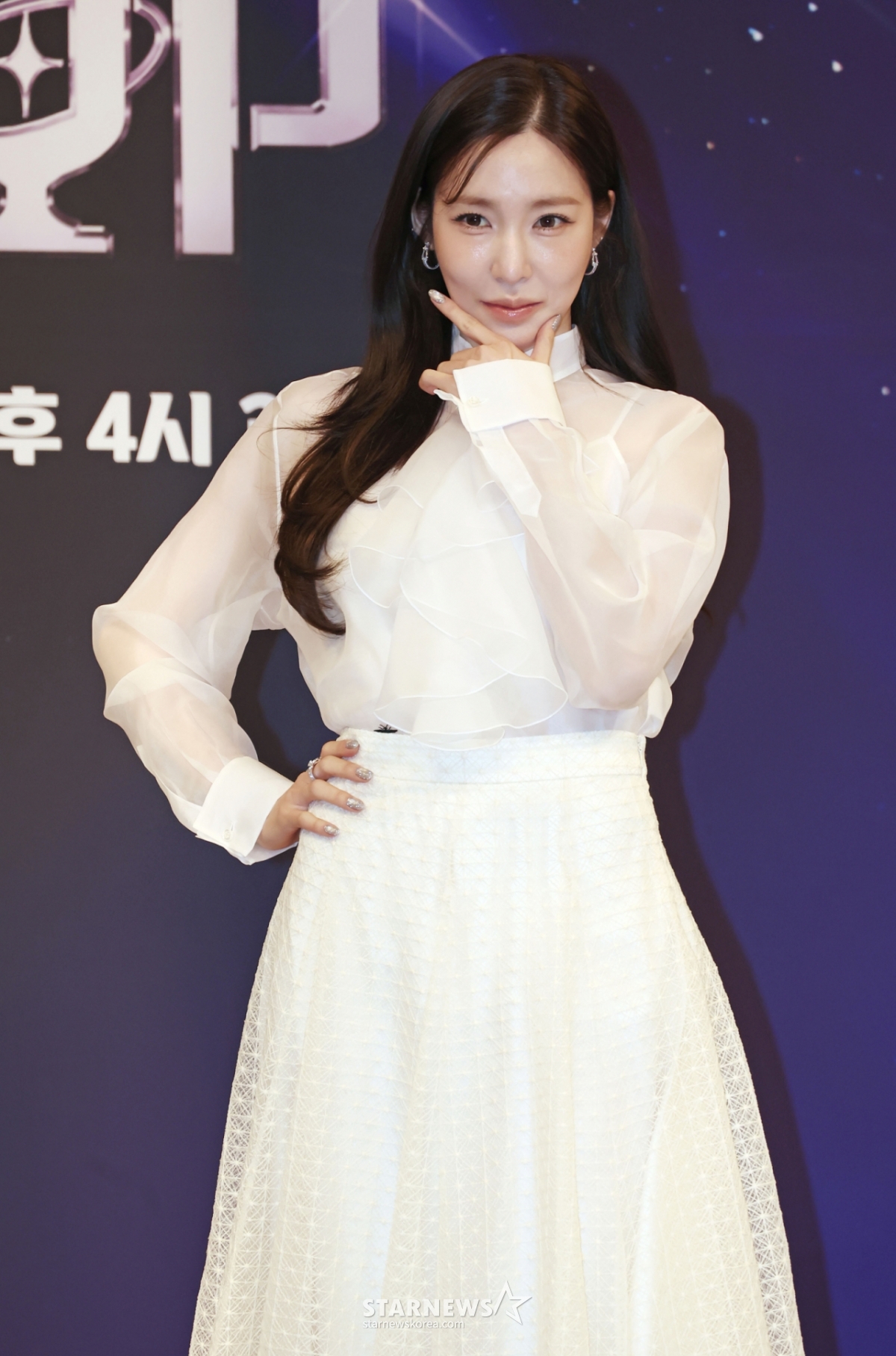 Singer Tiffany Young poses at the production presentation of the entertainment program "Bale Cup" held at SBS in Mok-dong, Yangcheon-gu, Seoul on the afternoon of the 9th. The Bild Cup, a global expansion of the Bild Musician, which draws attention from the planning stage under the title of "The World's Fairest Audition," which competes only with voices, is a vocal national competition in which the top three selected from nine Asian countries, including South Korea, China, Japan, the Philippines, Thailand, Indonesia, Vietnam, Mongolia and Laos, are competing with the pride of the country. /2026.01.08 / Photo = Lee Dong-hoon photoguy@