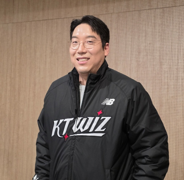 KT队的金贤洙。 =照片=金东润。