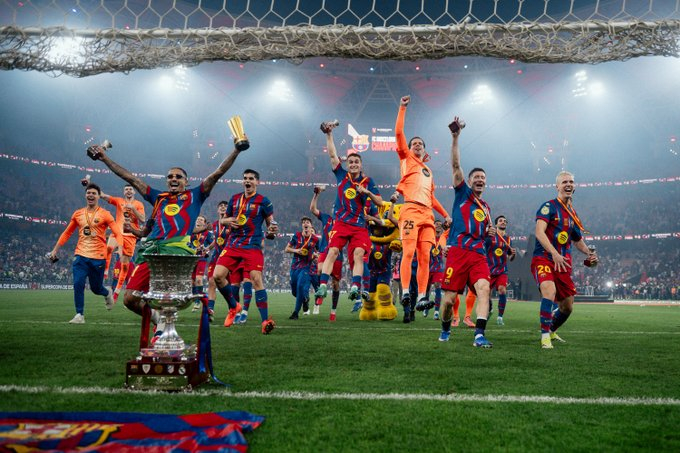 Barcelona players happy after Supercopa win. /Photo = FC Barcelona Official Social Network Service (SNS)
