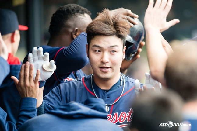 这是2016赛季效力于明尼苏达狂野队的朴炳镐的样子。 =法新社BBNews=新闻1。