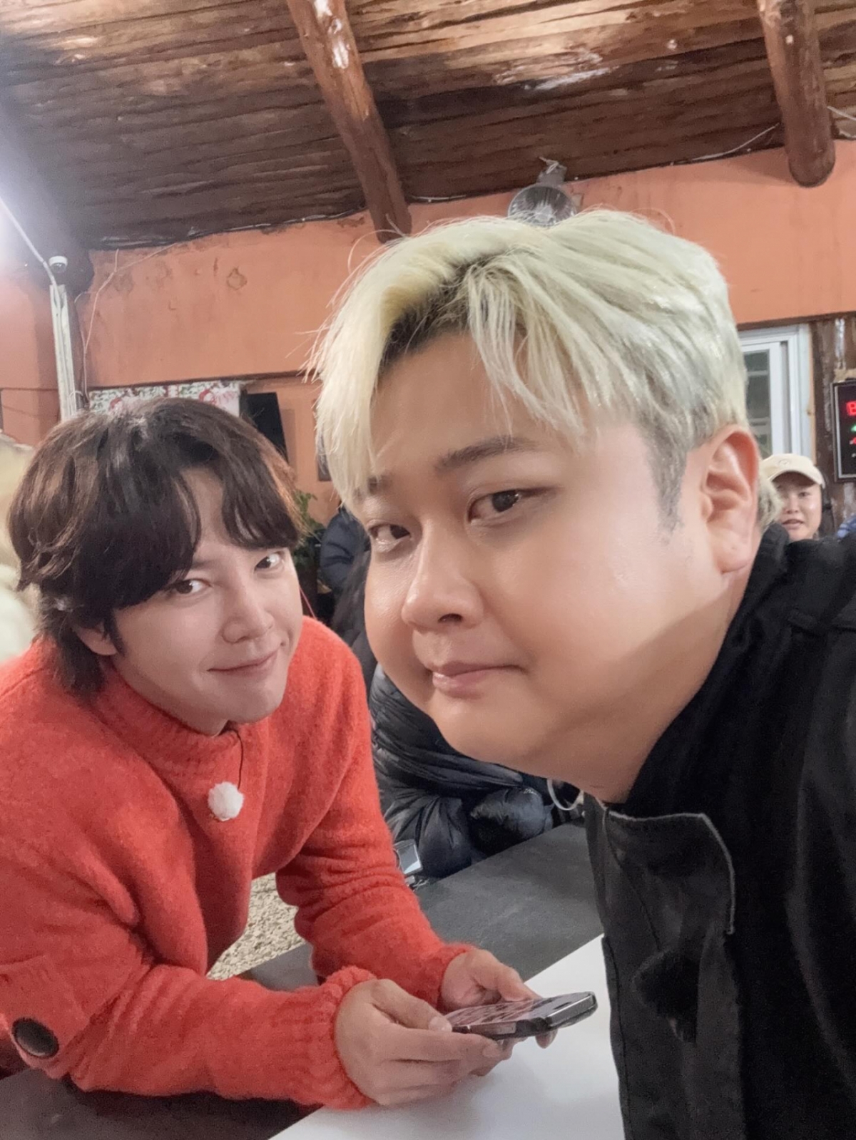 /Photo = Yoon Nam-no SNS