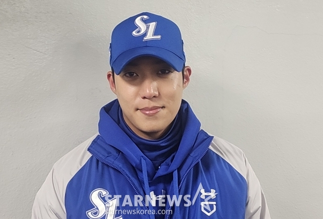 Won Tae-in met after the game against Doosan Bears in Jamsil on March 29 last year. /Photo = Reporter Park Soo-jin