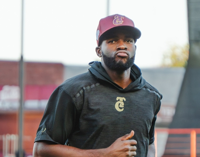 新加入球队的弗洛里尔。 =图为,托马斯-德库利亚坎俱乐部官方SNS。