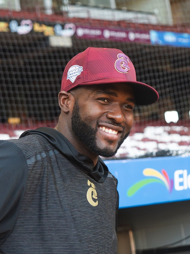 新加入球队的弗洛里尔。 =图为,托马斯-德库利亚坎俱乐部官方SNS。