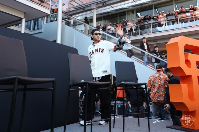 ファンイベントに出たイ·ジョンフの姿。 /写真=サンフランシスコ·ジャイアンツ公式SNS