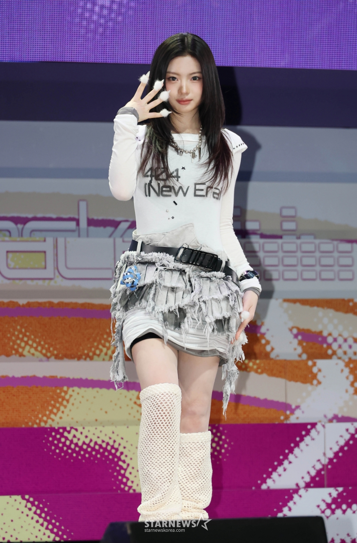 26日下午,在首尔广津区YES24 Live Hall举行的迷你2辑《Delulu Pack》发行纪念表演秀上,女子组合KiiKii Kii正摆出造型,供记者们拍照。  这张专辑收录了主打歌《404》(New Era)和《Delulu》(Delulu)、《UNDERDOGS》(Under Dogs)、《汪喵》、《Dizzy》(Dizzy)、《To Me From Me》(To Me From Me)等共6首歌曲。 /2026.01.26 / 照片=李东勋 photoguy@