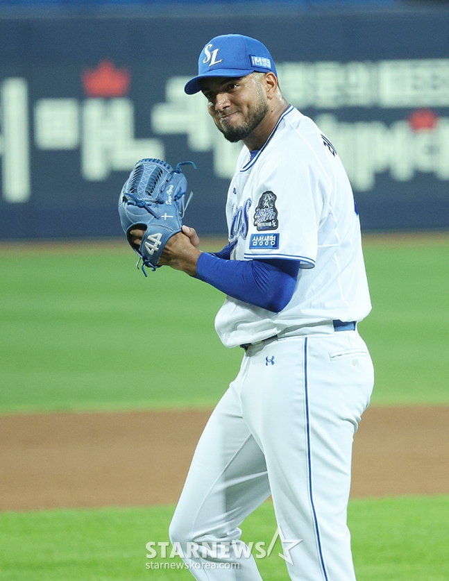 Reyes played in the Korean Series in the 2024 season. /Photo = Kim Jin-kyung on standby