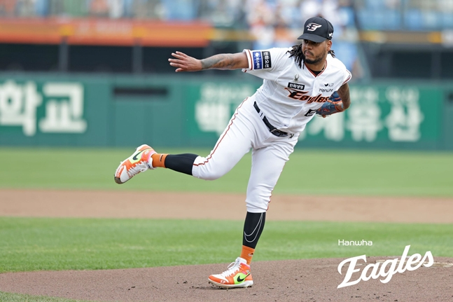 Felix Peña who played for Hanwha in the 2024 season. /Photo = Hanwha Eagles