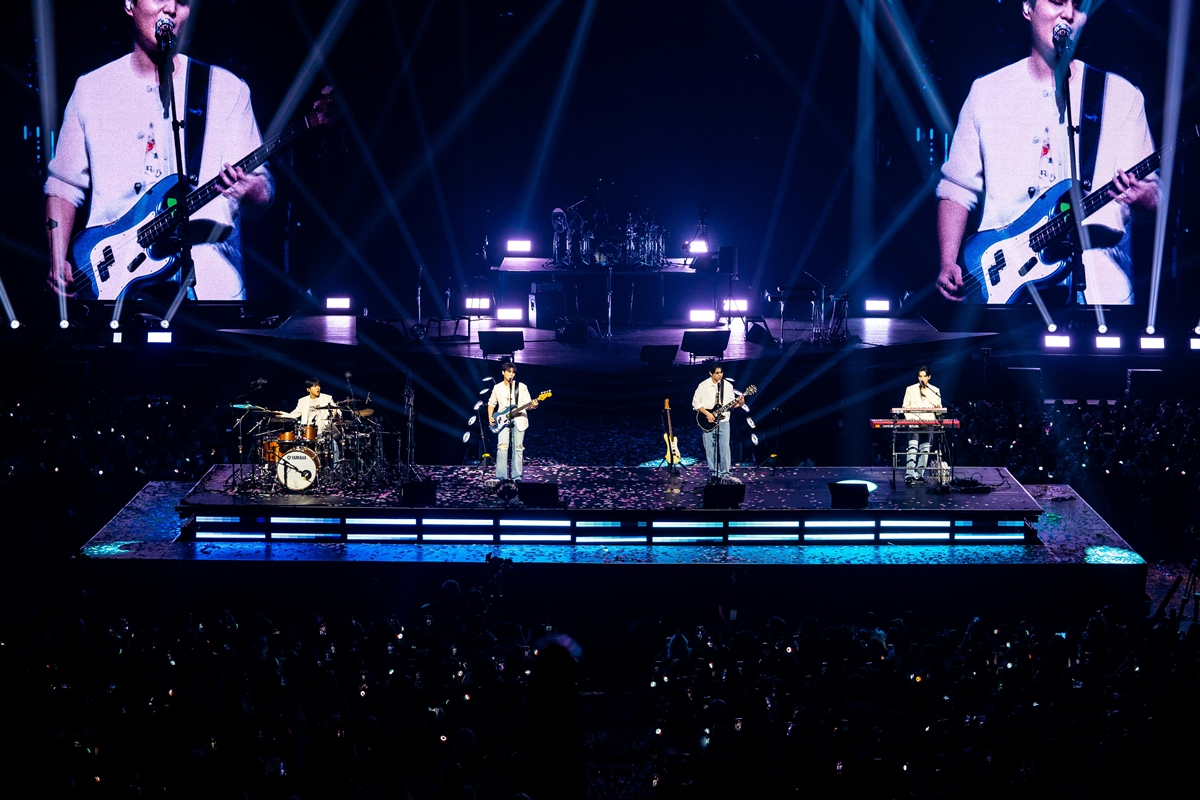 /Photo = JYP Entertainment, Live Nation