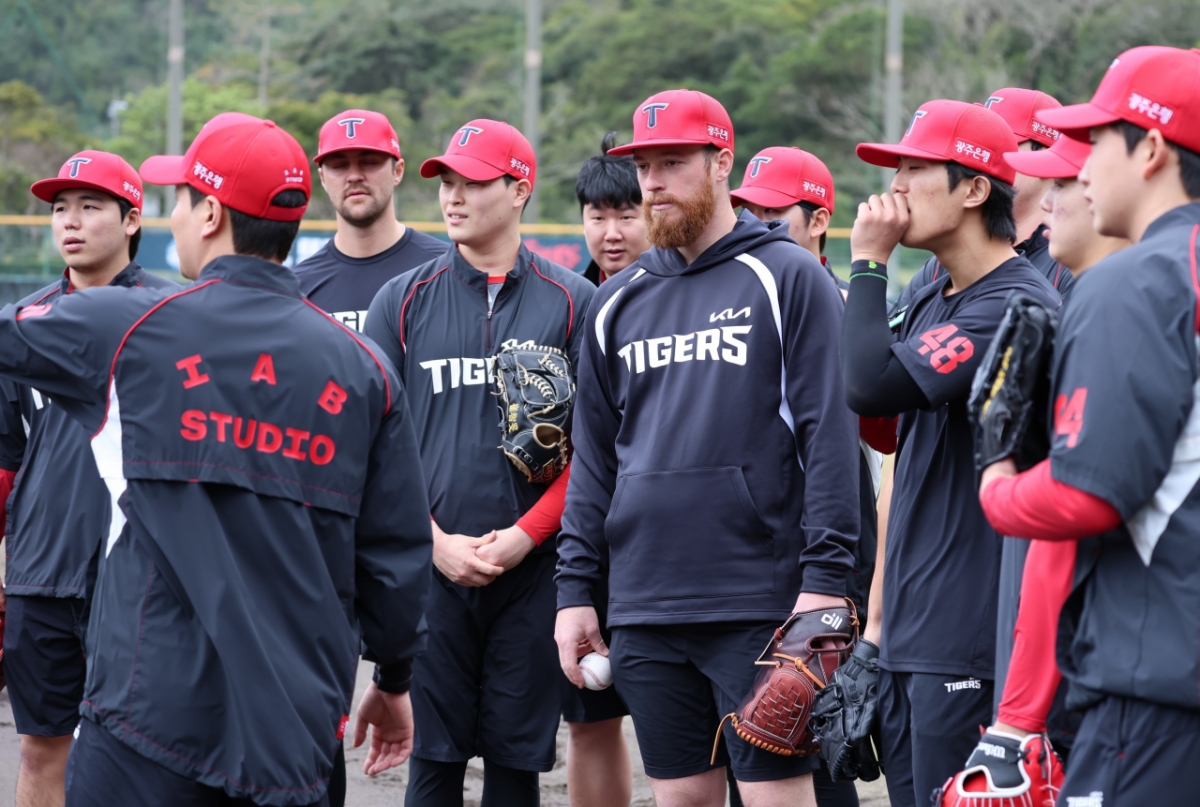 This is the image of the KIA Tigers team training in Amami-Oshima, Kagoshima Prefecture, Japan. /Photo = Courtesy of KIA Tigers