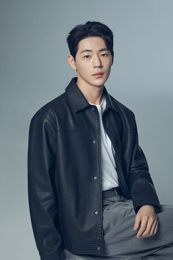 /Photo-JWide Company