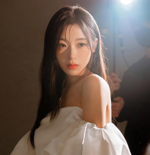 /Photo = Lee Jin-sol SNS