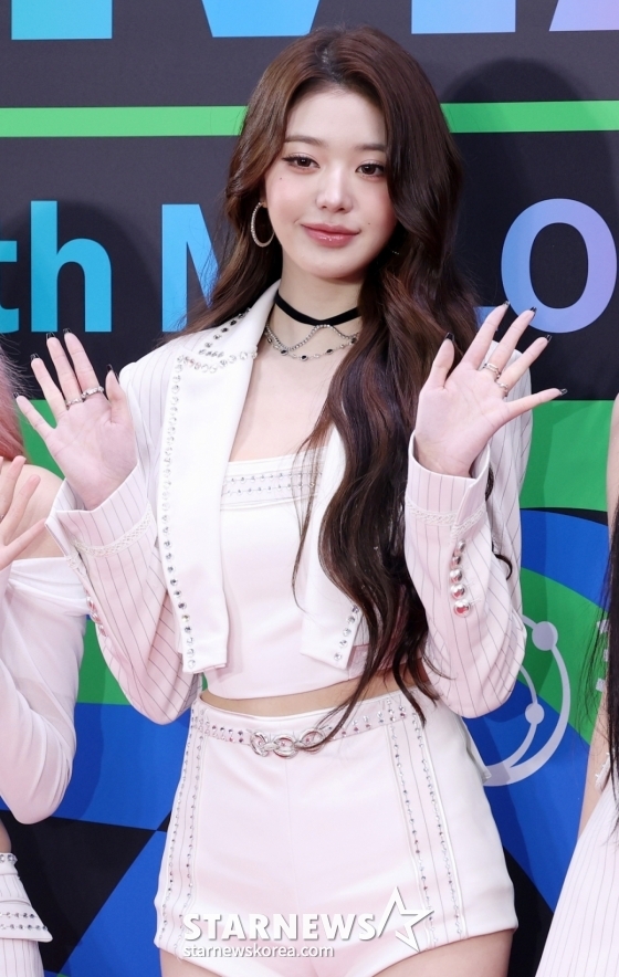 Ive Jang Won Young / Ảnh = Kim Hwi Sun hwijpg@