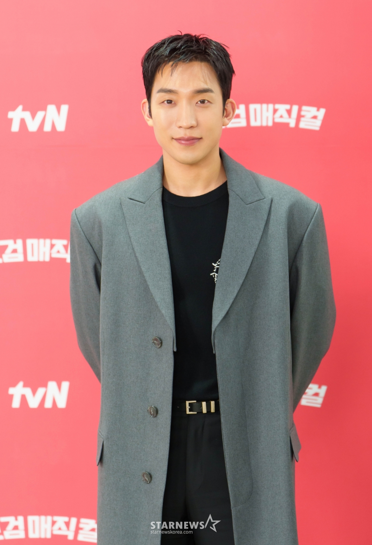 Actor Lee Sang-i poses at the production presentation of tvN's entertainment show "Bogum Magic Curl" held online on the 29th. /Photo provided =CJENM 2026.01.29 / Photo = Lee Dong-hoon Photoguy@