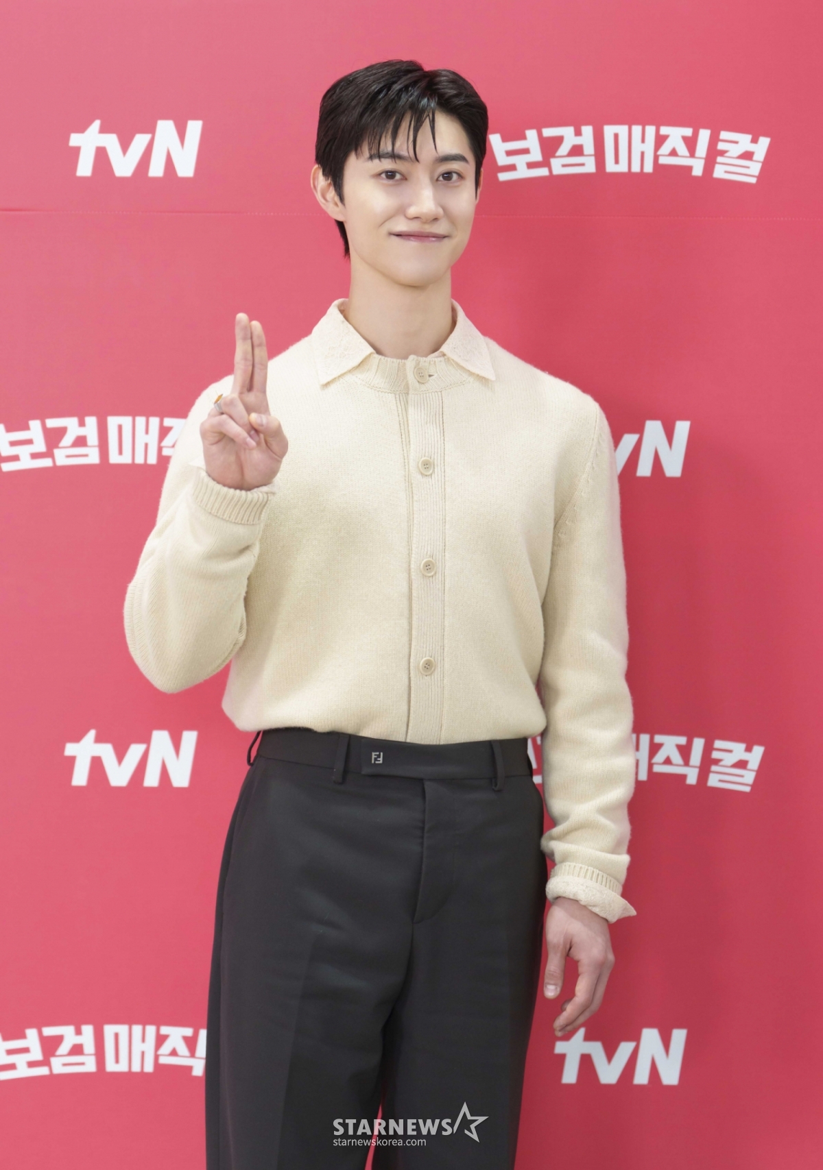 Actor Kwak Dong-yeon poses at the production presentation of tvN's entertainment show "Bogum Magic Curl" held online on the 29th. /Photo provided =CJENM 2026.01.29 / Photo = Lee Dong-hoon Photoguy@