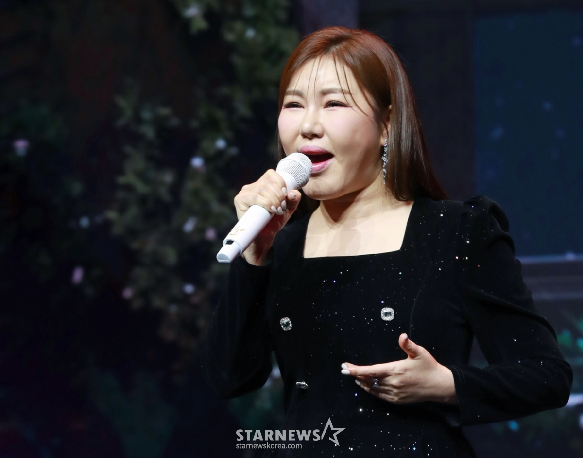 Singer Song Ga-in/Photo = Reporter Lee Dong-hoon Photoguy@