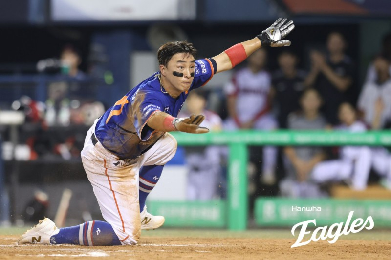 Son Ah-seop, who was active in the Hanwha Eagles uniform last year. /Photo = Courtesy of Hanwha Eagles