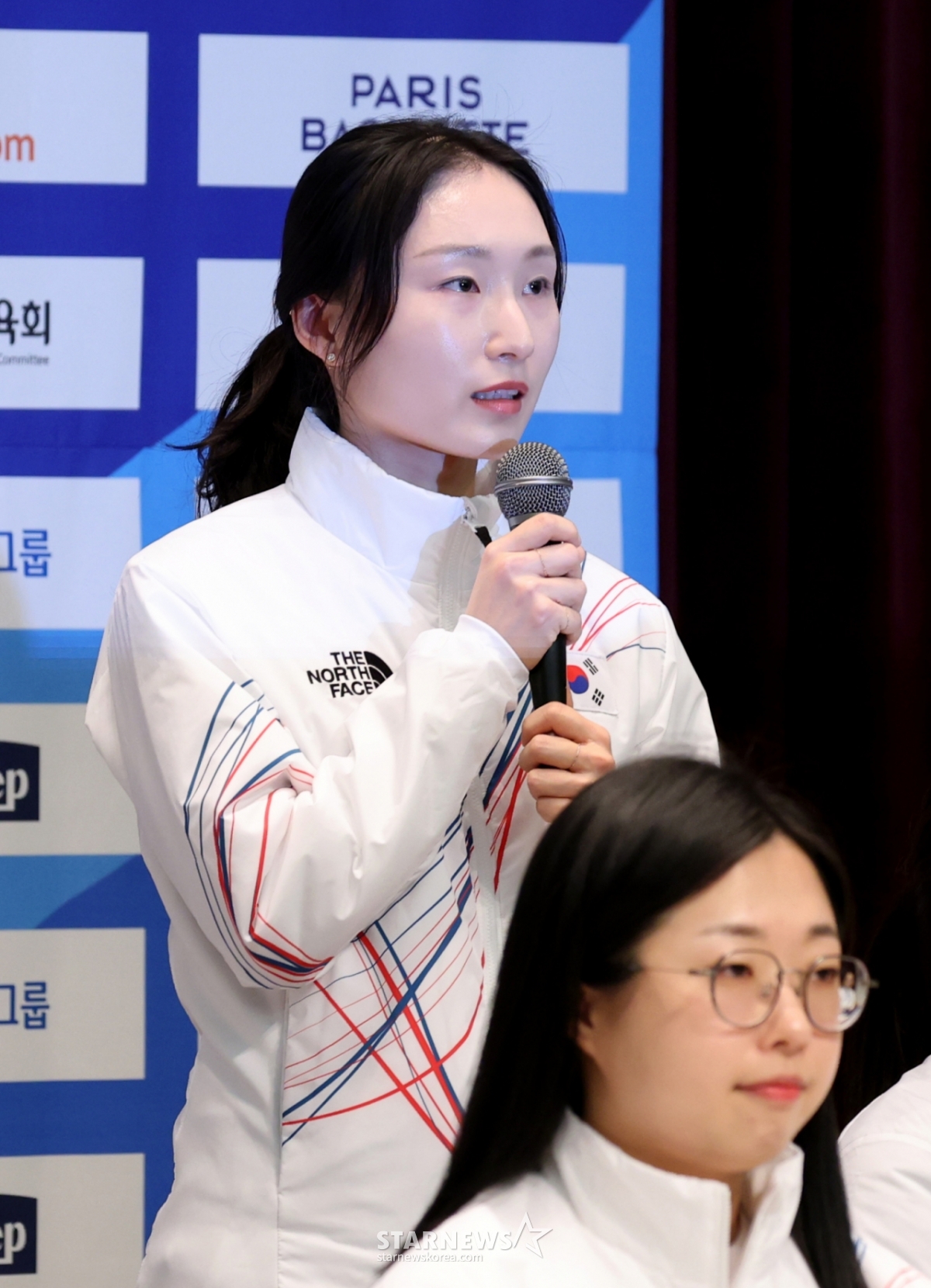 Short track Choi Min-jeong answers reporters' questions at the d-30 media day of the 2026 Milan-Cortina Winter Olympics held at Jincheon National Training Center on the 7th. /Photo = Senior Reporter Kang Young-jo