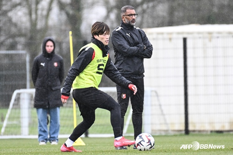 Hình ảnh Furuhashi Kyogo trong lúc luyện tập. /AFPBBNews = Tin tức 1