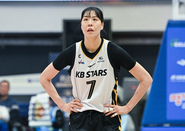 以双双展现存在感的朴智秀。 =照片:WKBL