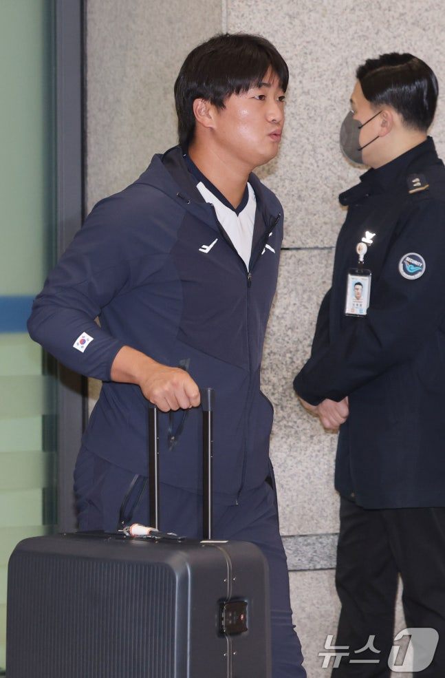 今年1月20日，高禹锡结束了在塞班岛的国家队训练营归来。 =照片=news1