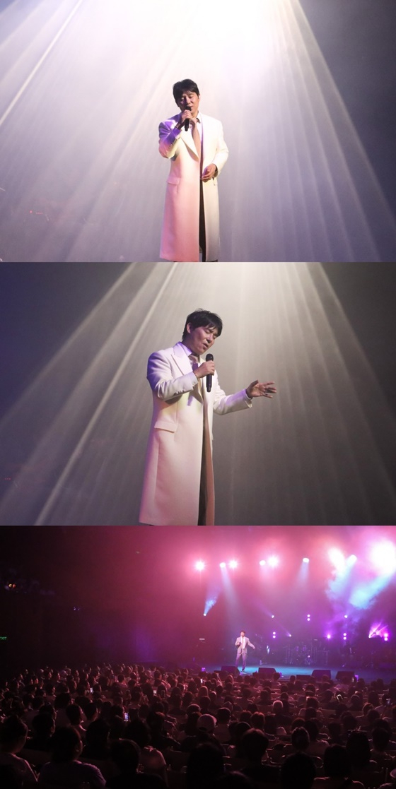 /Photo = J-G-Star