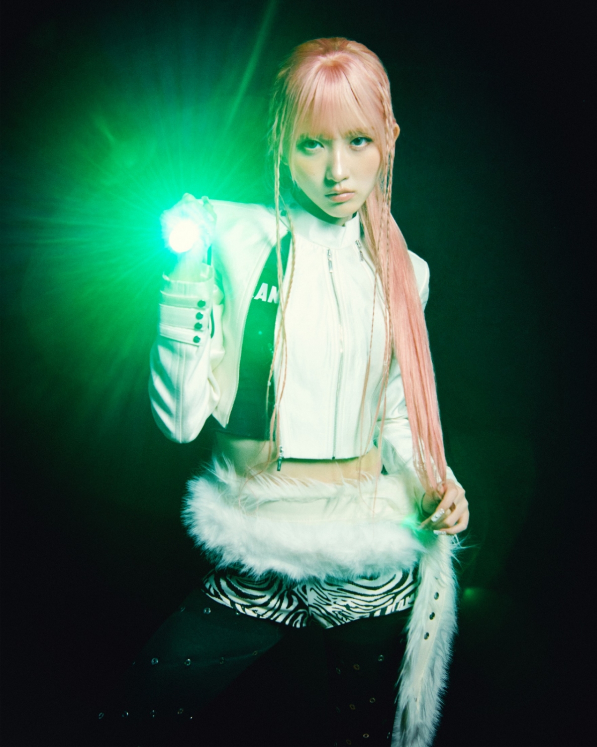 IVE Autumn's 2nd full-length album 'REVIVE+' Challengers Alert released photo / Photo courtesy = Starship Entertainment