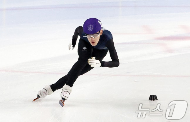他就是大韩民国短道速滑国家队队员林钟言。 =照片=news1