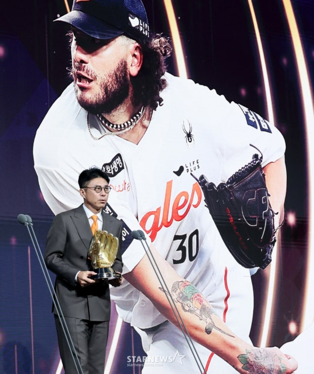 Son Hyuk, the deputy winner of the award. /Photo = Senior Reporter Kang Young-jo