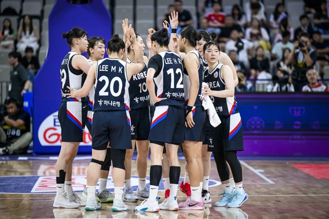 the women's basketball team. /Photo = Korea Basketball Association