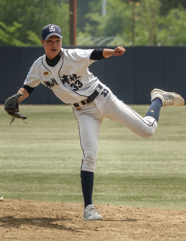 Lee Seung-won of the Ushingyo University. /Photo = Courtesy of the baseball team